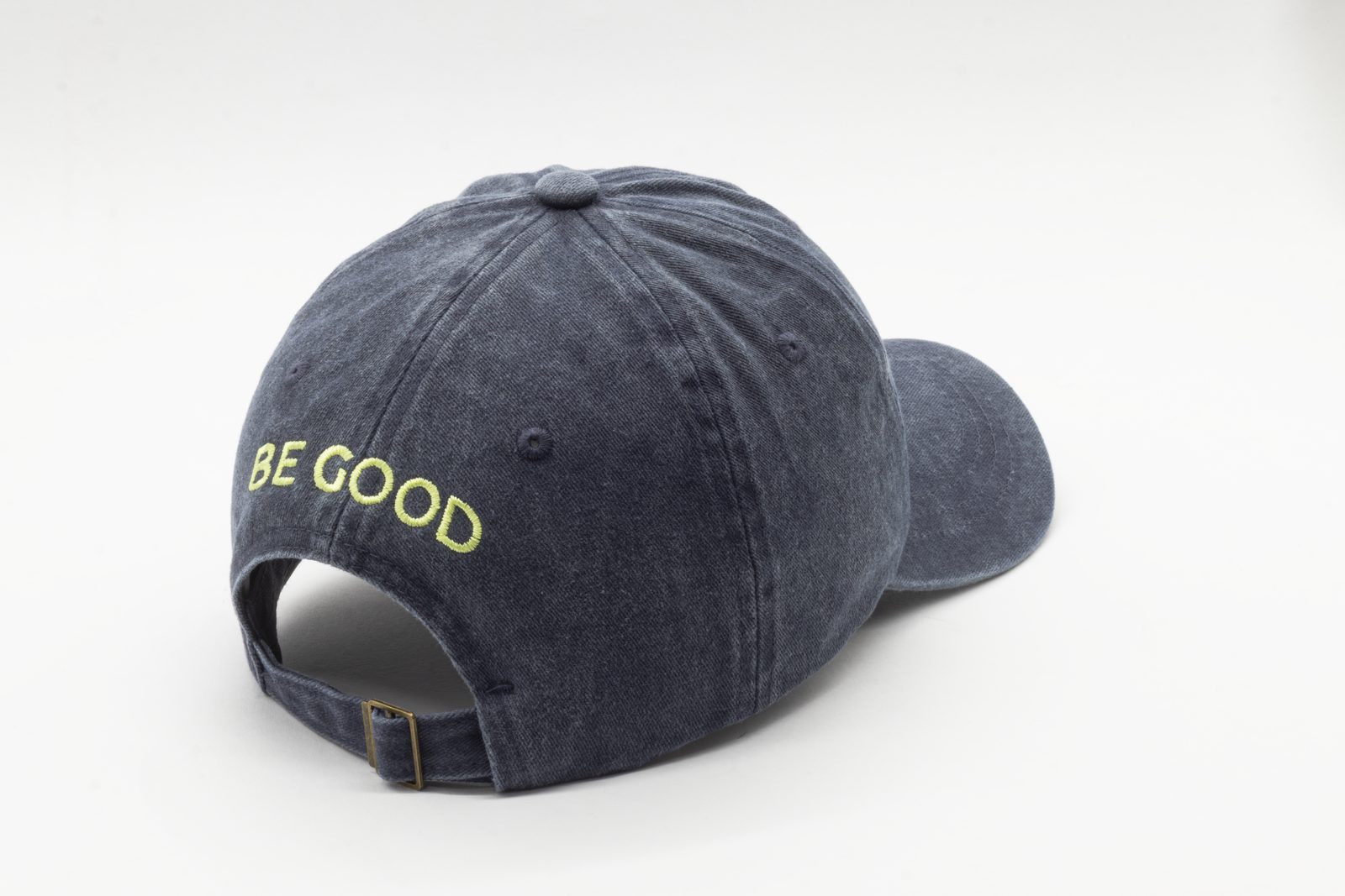 Embroidered caps — Be Good